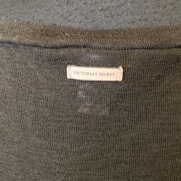 Victoria’s Secret Extra Small Black Long Sleeve Round Neck Foil Heart - Picture 5 of 7